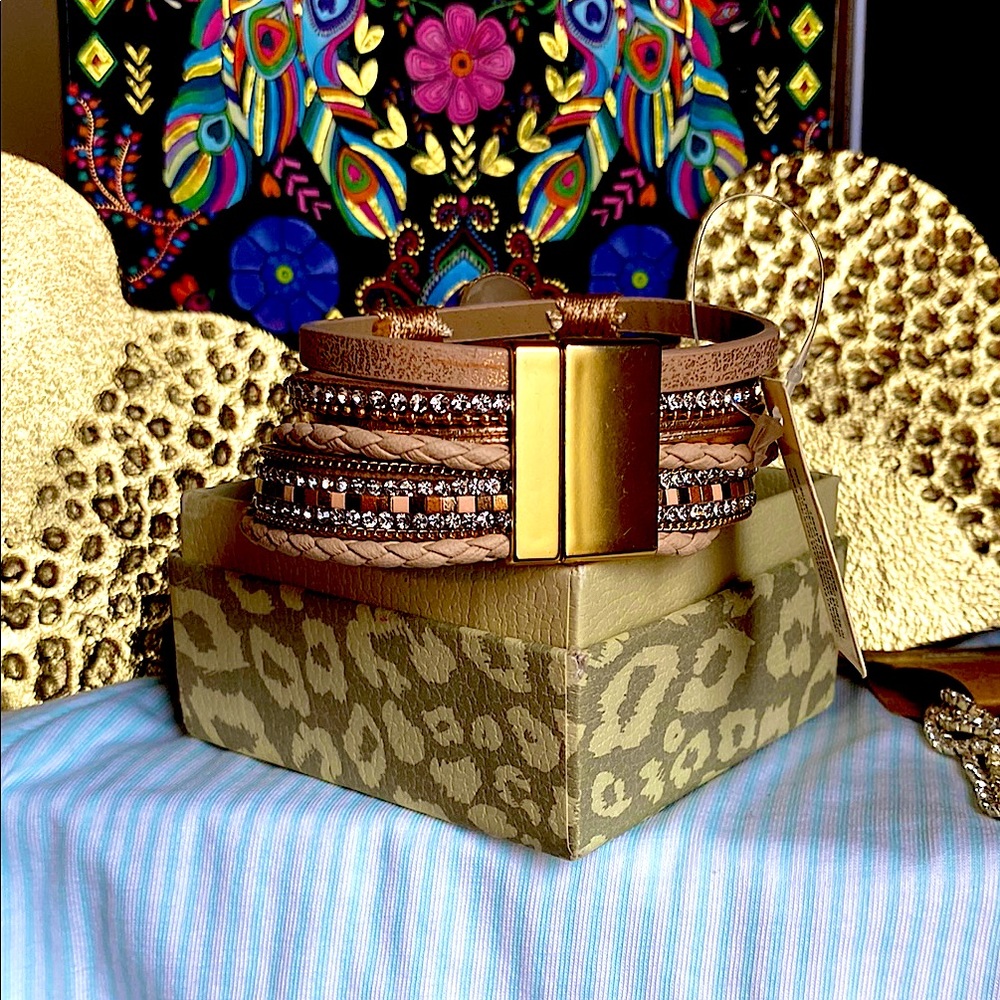 SAACHI- NWT-Gold and Brown Women's Bracelet& FREE 🎁 - Picture 9 of 10